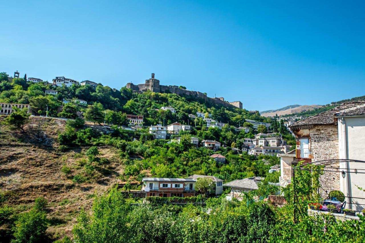 Guest House Garden Gjirokaster Ngoại thất bức ảnh
