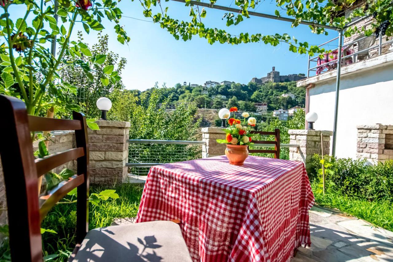 Guest House Garden Gjirokaster Ngoại thất bức ảnh