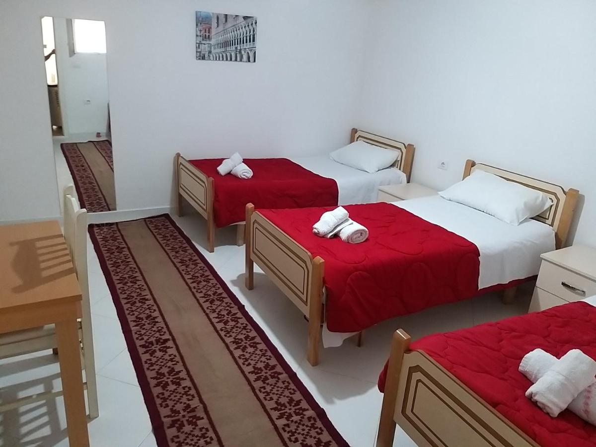 Guest House Garden Gjirokaster Ngoại thất bức ảnh